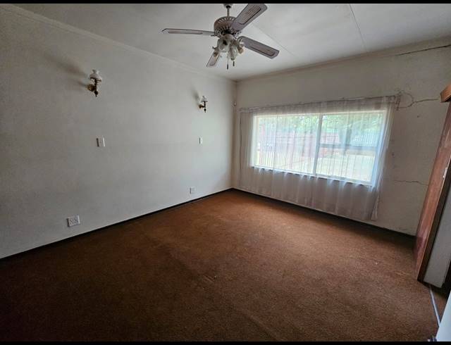 5 BEDROOM HOUSE FOR SALE IN SASOLBURG EXT 12